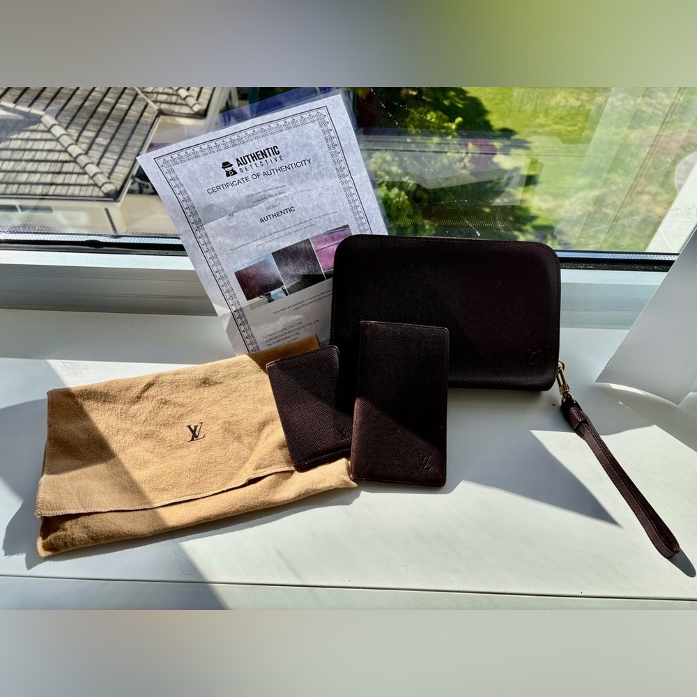 Louis Vuitton Orsay clutch with matching accessories set
